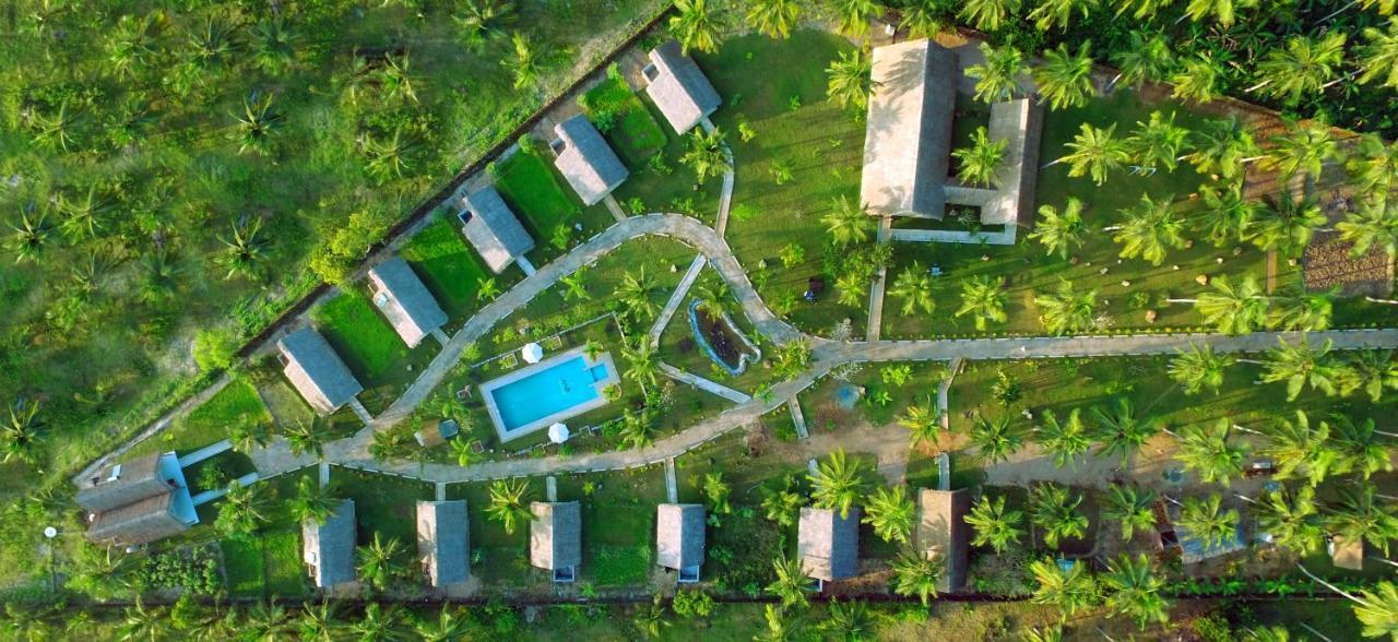 Coco Village Hotel Chilaw Bangadeniya Exterior photo